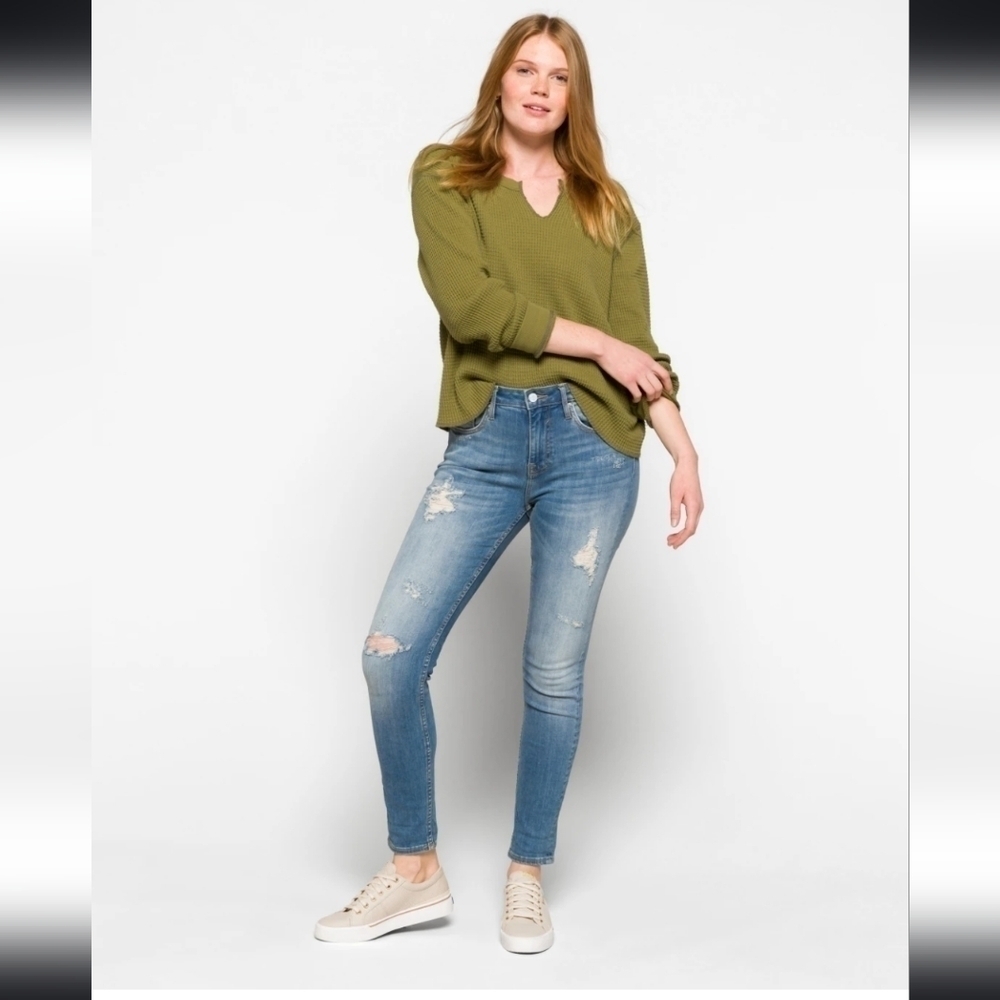 NWT Vigoss Thompson Tomboy Destructed Jeans, size 26